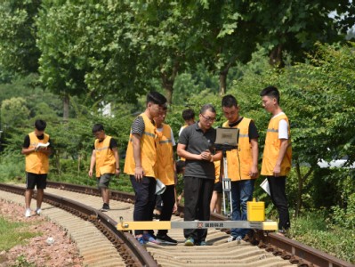 光迅科技實習(xí)，信領(lǐng)域深度探秘之旅